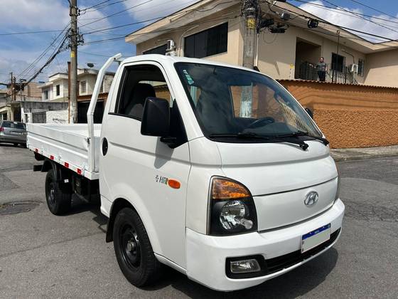 HYUNDAI HR 2.5 LONGO COM CAÇAMBA 4X2 16V 130CV TURBO INTERCOOLER DIESEL 2P MANUAL HYUNDAI HR 2.5 LONGO COM CAÇAMBA 4X2 16V 130CV TURBO INTERCOOLER DIESEL 2P MANUAL